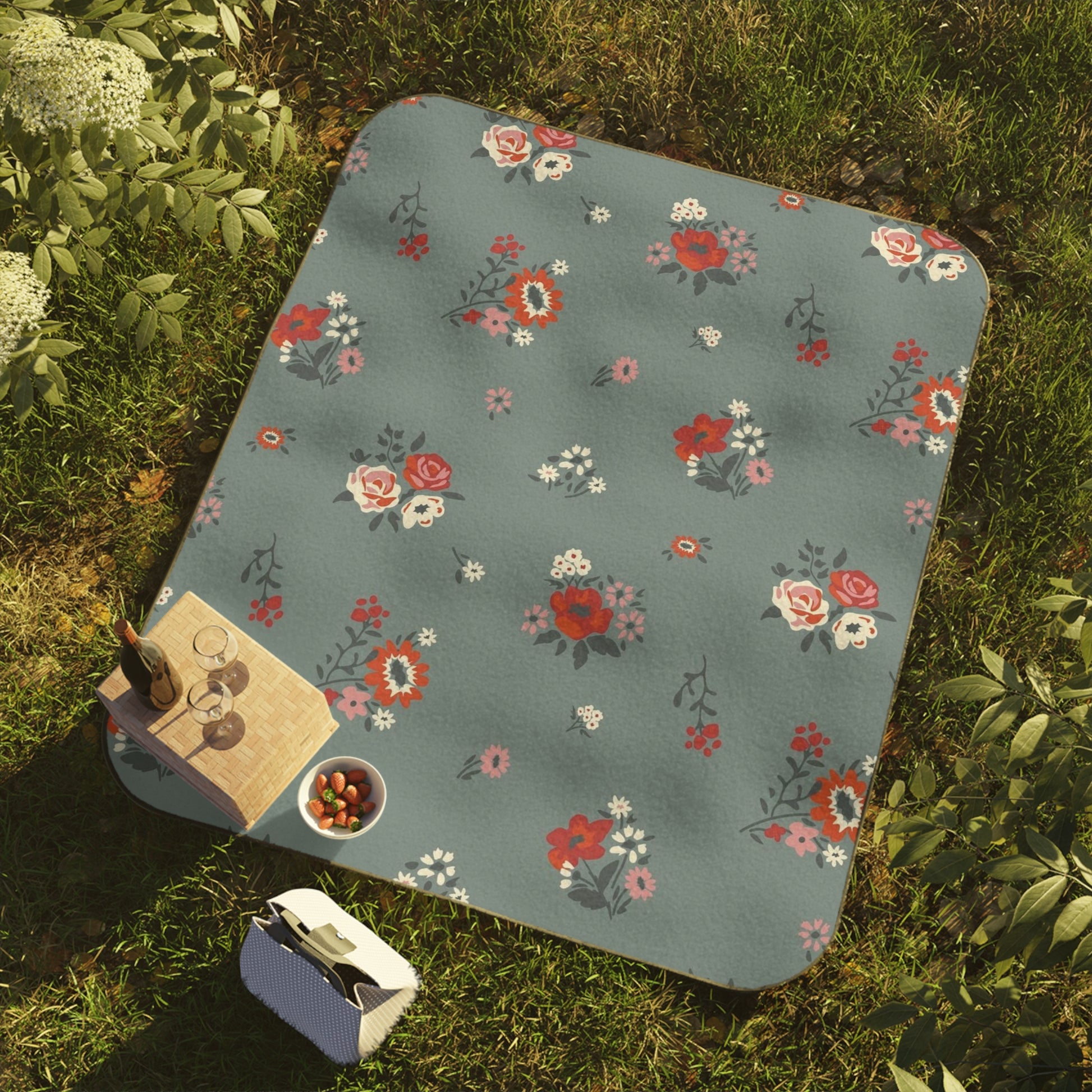 Chic Floral Picnic Blanket - Outdoor Blanket