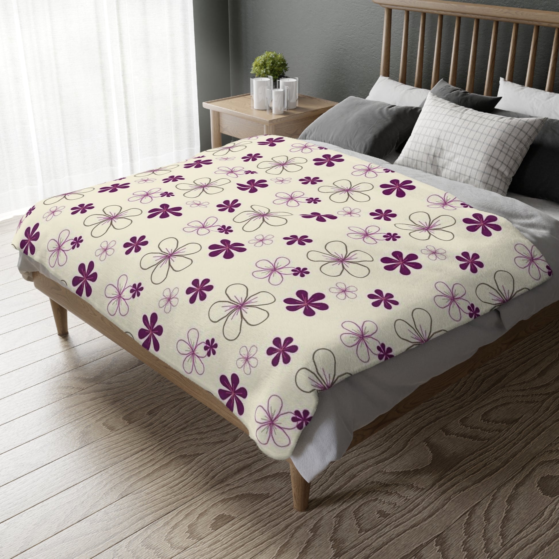 Cozy Floral Velveteen Blanket, Soft Microfiber Throw
